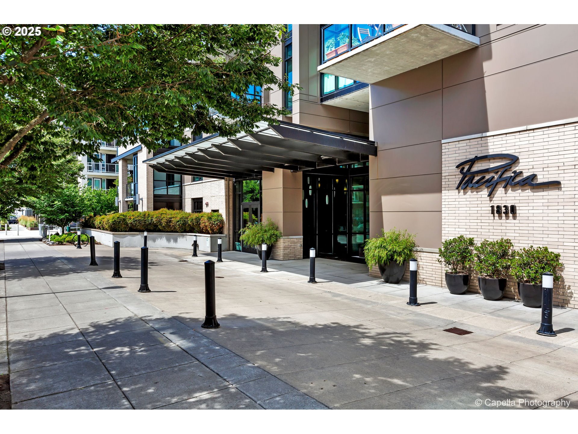 1830 Northwest Riverscape Street, Unit 610 Portland, OR 97209 - Photo 2 of 33 Gallery Image 2