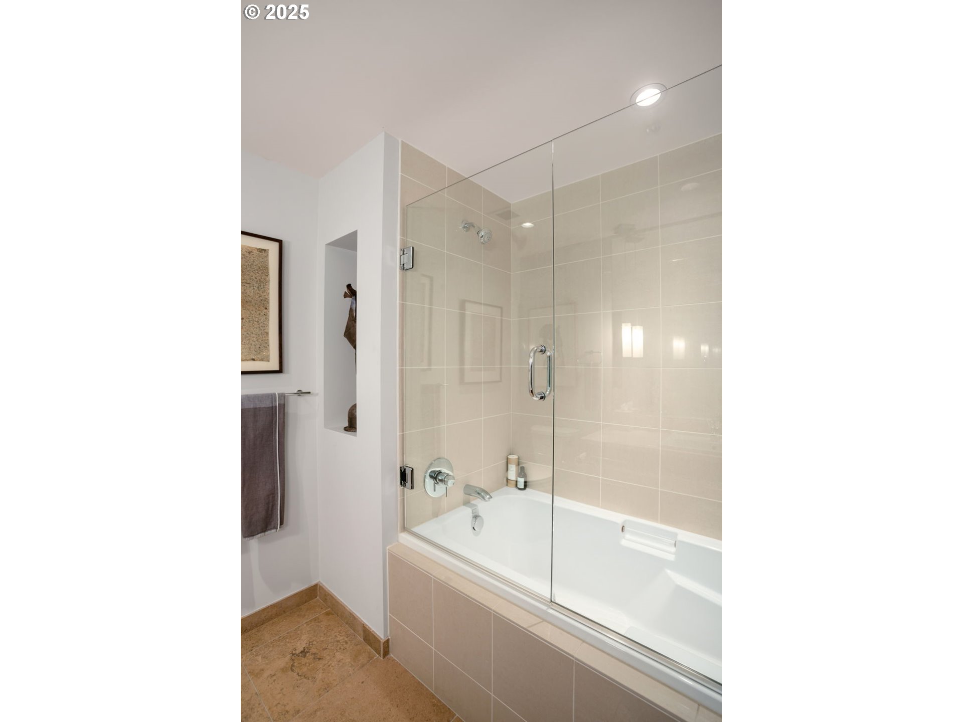 1830 Northwest Riverscape Street, Unit 610 Portland, OR 97209 - Photo 22 of 33 Gallery Image 22