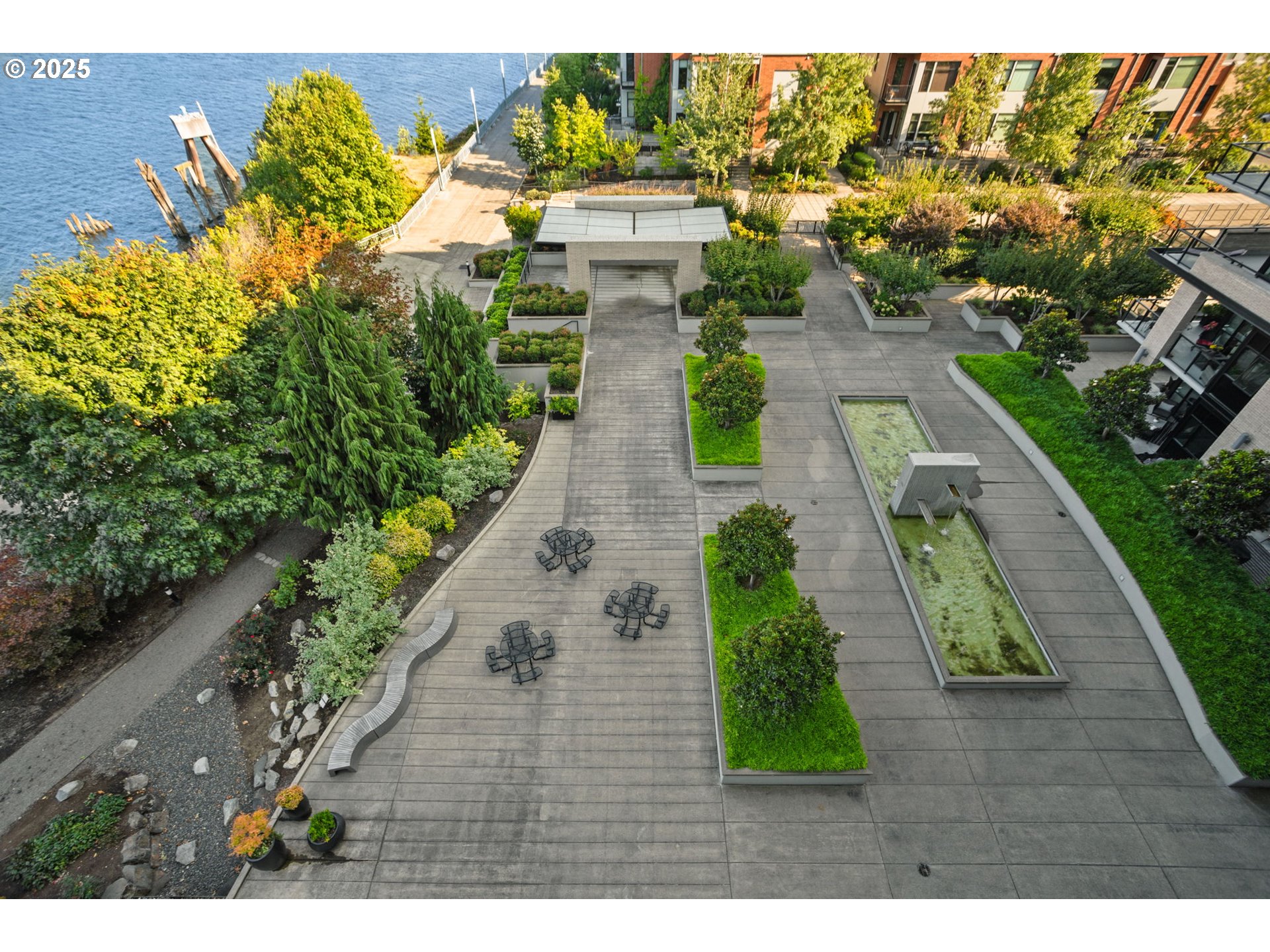 1830 Northwest Riverscape Street, Unit 610 Portland, OR 97209 - Photo 24 of 33 Gallery Image 24