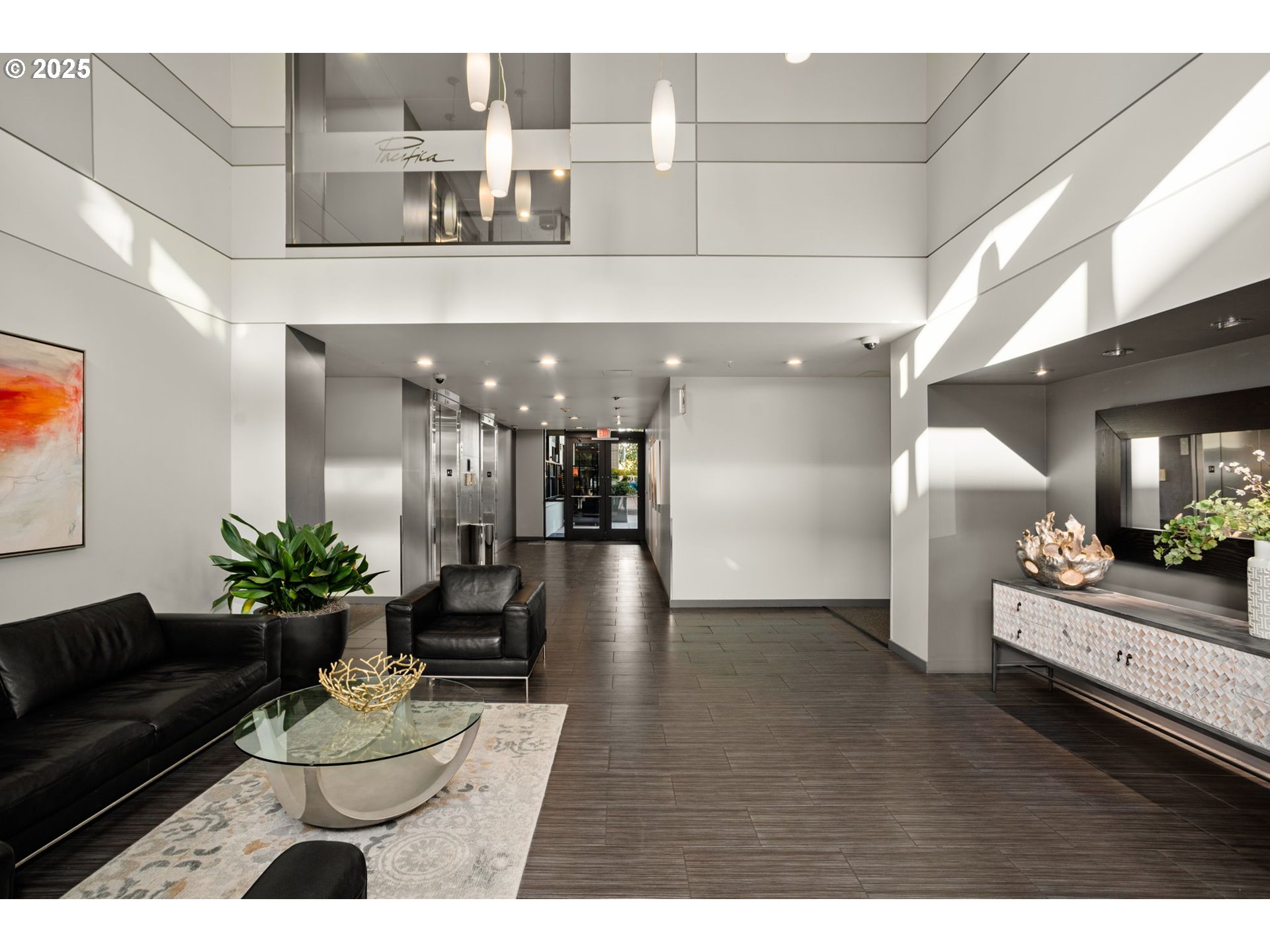 1830 Northwest Riverscape Street, Unit 610 Portland, OR 97209 - Photo 3 of 33 Gallery Image 3