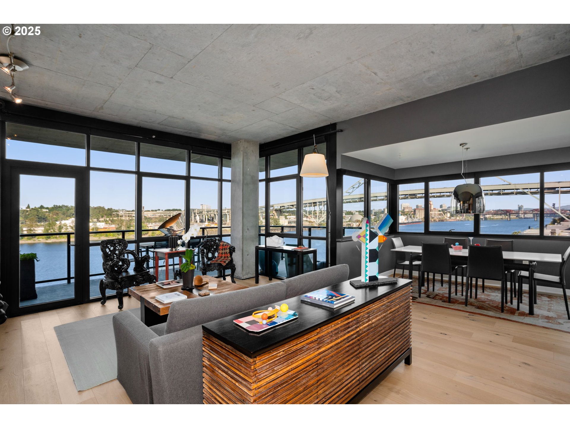 1830 Northwest Riverscape Street, Unit 610 Portland, OR 97209 - Photo 6 of 33 Gallery Image 6