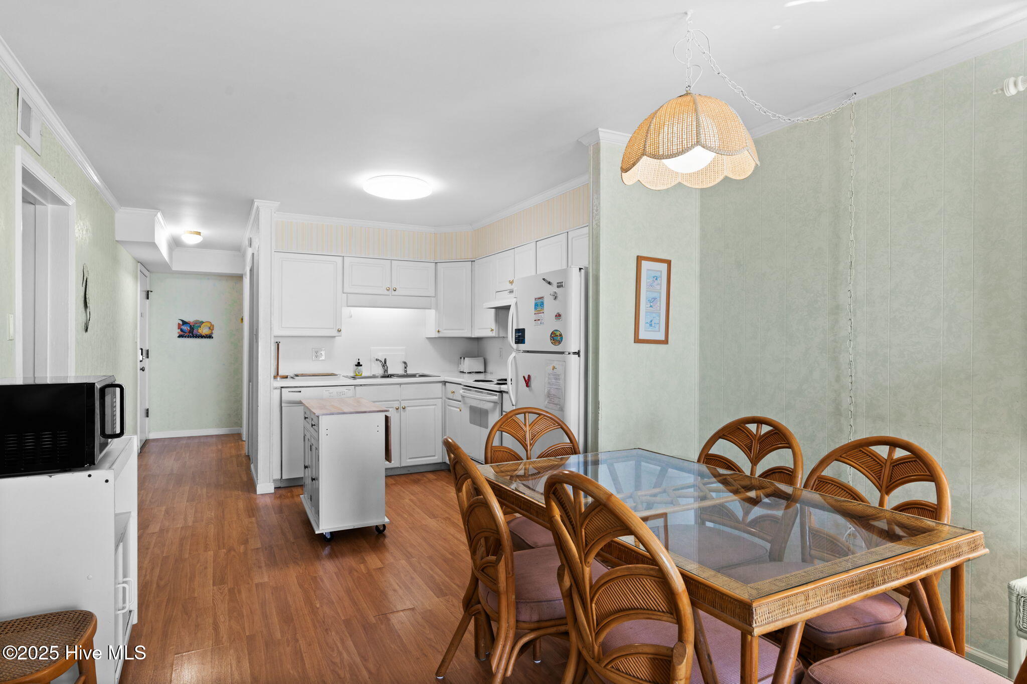 307 West First Street, Unit D1 Ocean Isle Beach, NC 28469 - Photo 15 of 56 3 Bed Ocean Front