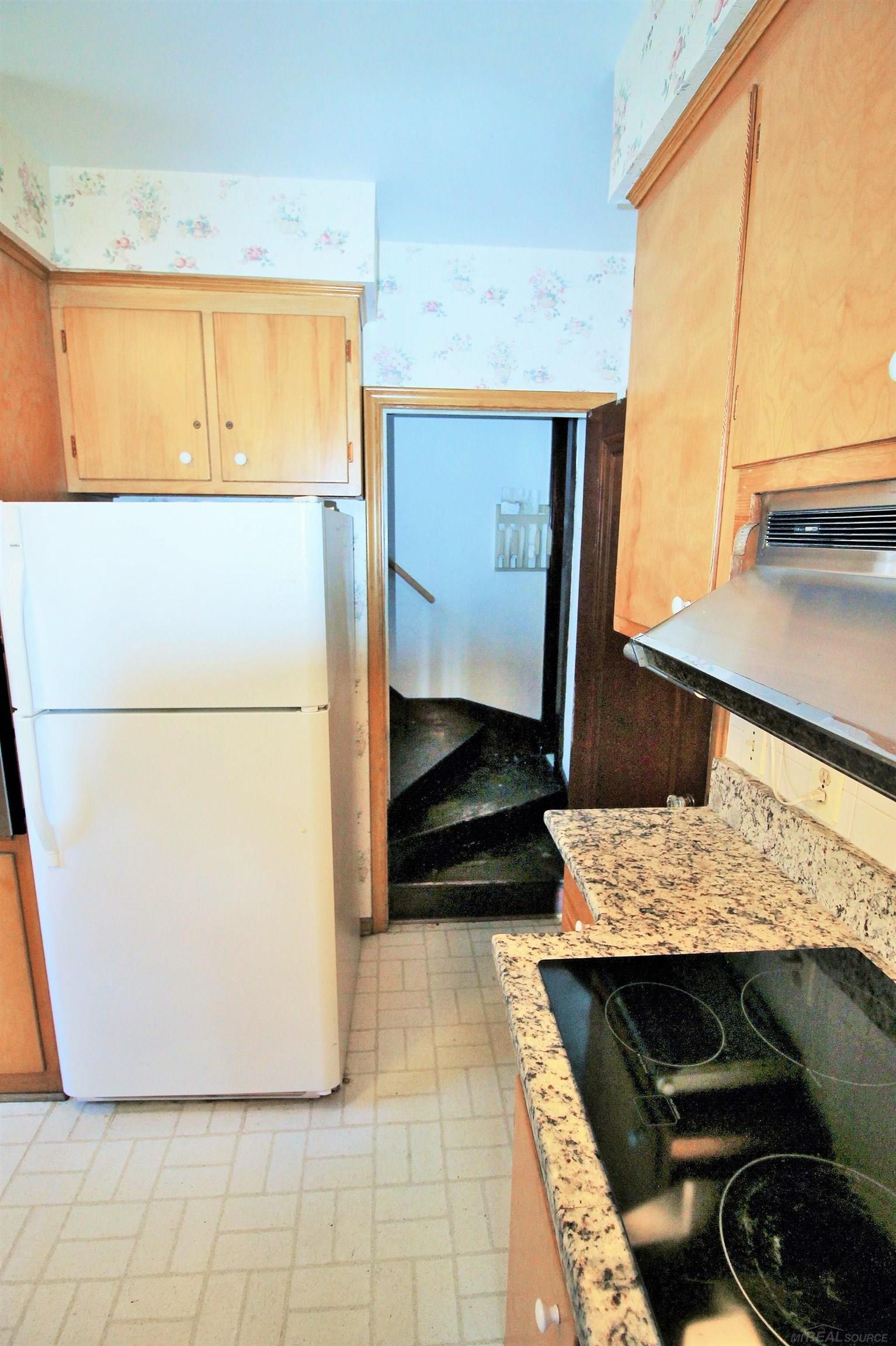 1105 Harvard Road Grosse Pointe, MI 48230 - Photo 17 of 73 50122904-16.JPG