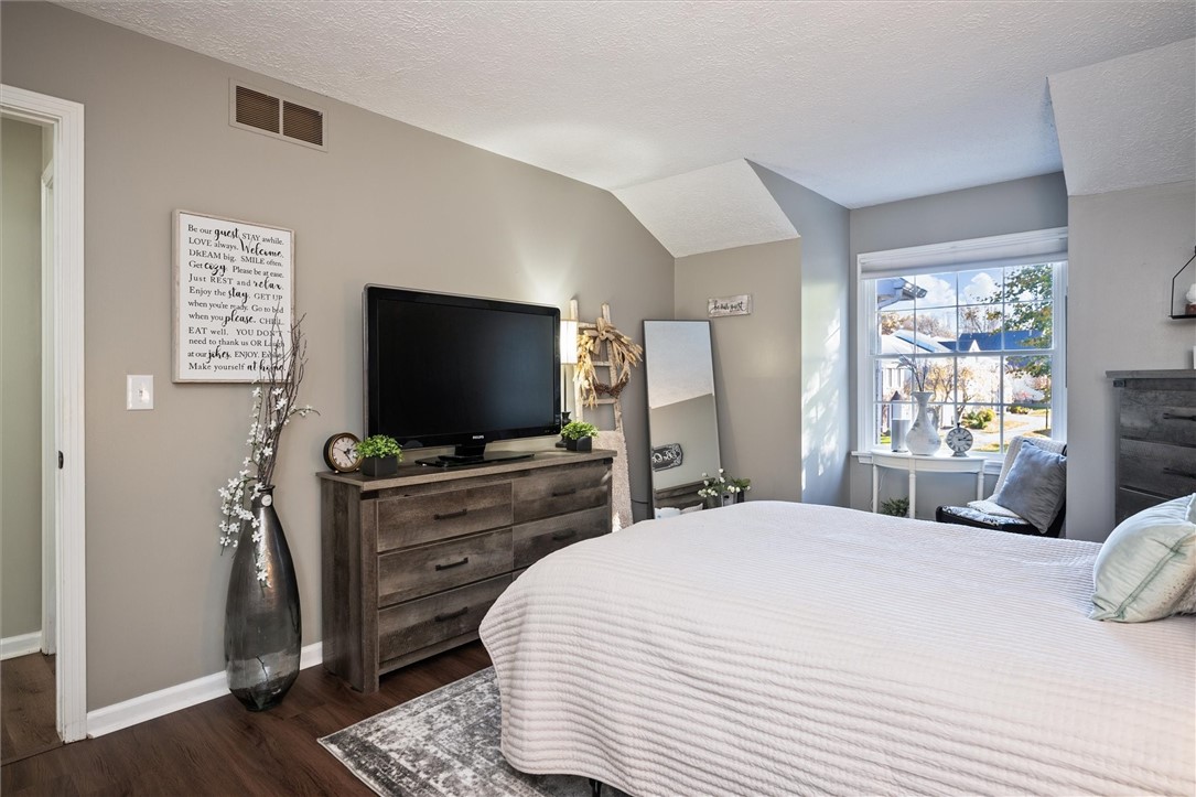 100 Port View Circle Irondequoit, NY 14617 - Photo 36 of 48