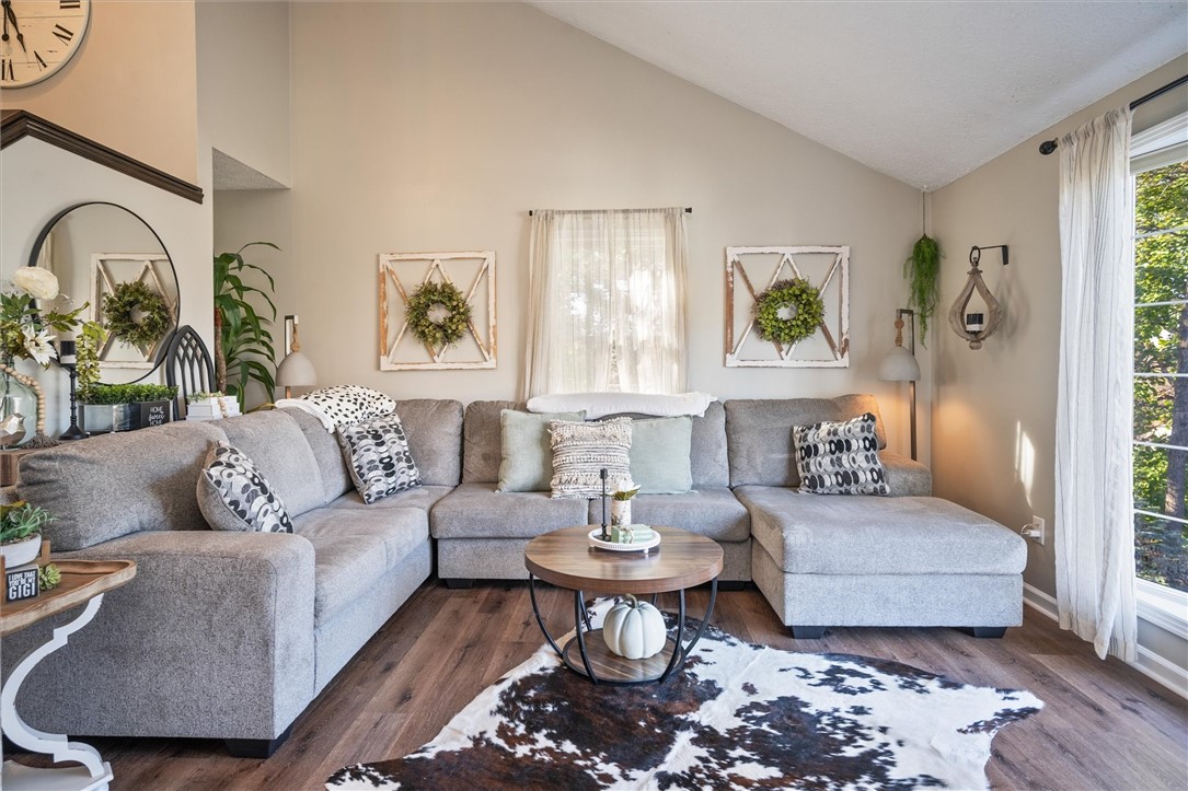 100 Port View Circle Irondequoit, NY 14617 - Photo 10 of 48