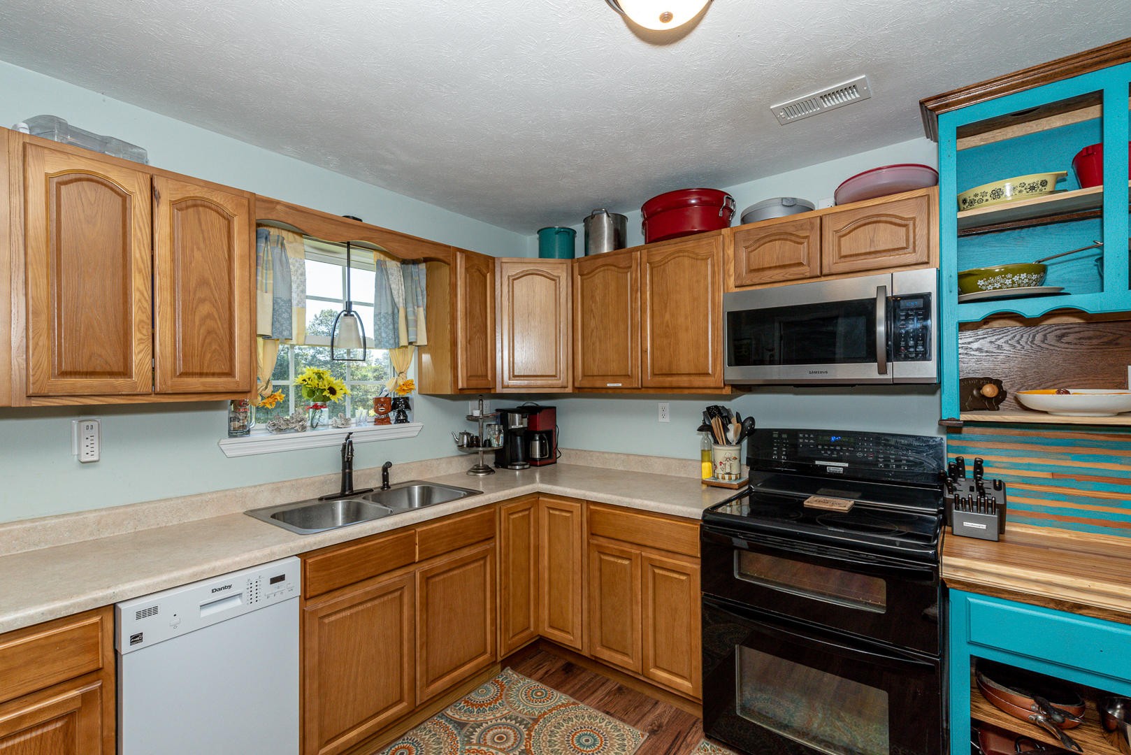 338 Golden Trail Spring City, TN 37381 - Photo 15 of 40 Gallery Image 15
