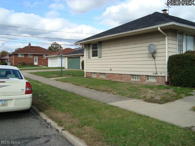 12111 Orme Road Garfield Heights, OH 44125 - Photo 7 of 17