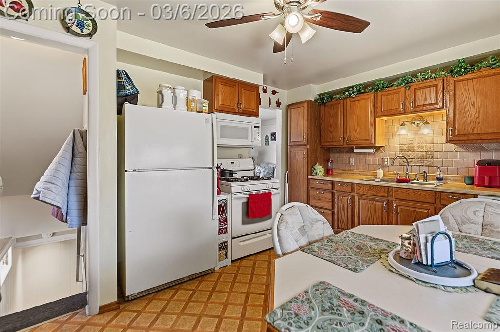 11844 Harold Street Warren, MI 48089 - Photo 7 of 30