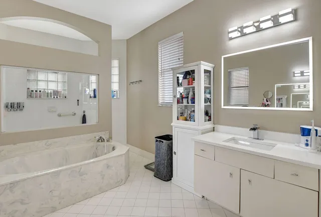 $1,100,000 | 12364 Clearfalls Drive, Boca Raton, FL 33428