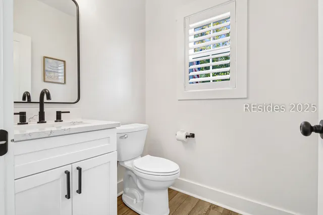 $899,000 | 34 Blue Trail Court, Bluffton, SC 29910