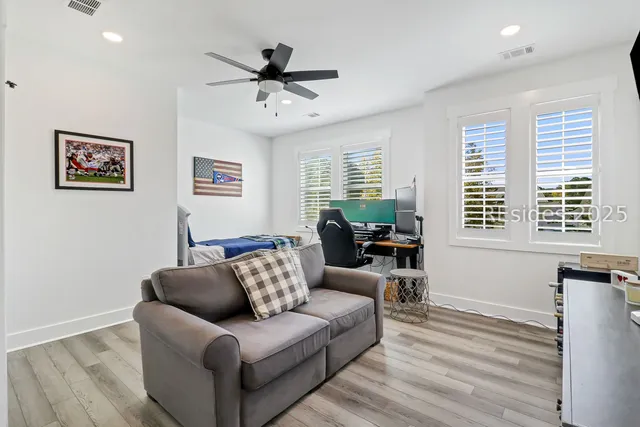 $899,000 | 34 Blue Trail Court, Bluffton, SC 29910