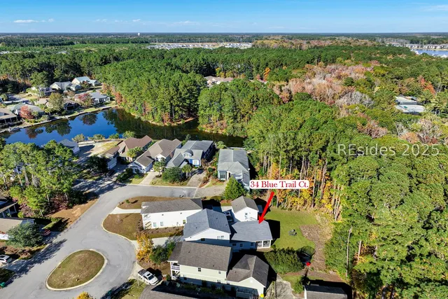 $899,000 | 34 Blue Trail Court, Bluffton, SC 29910