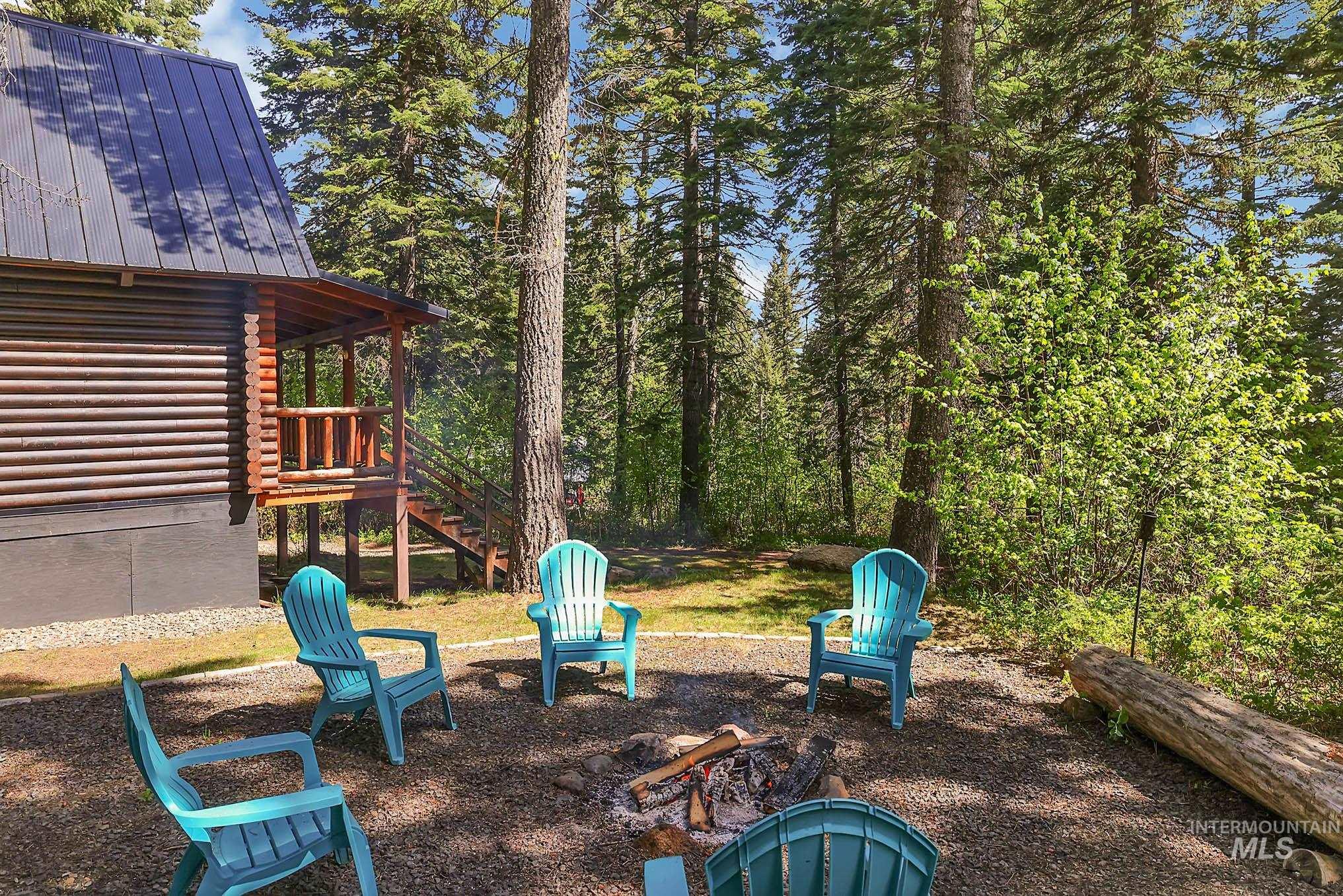 1221 Fox Road Cascade, ID 83611 - Photo 18 of 45