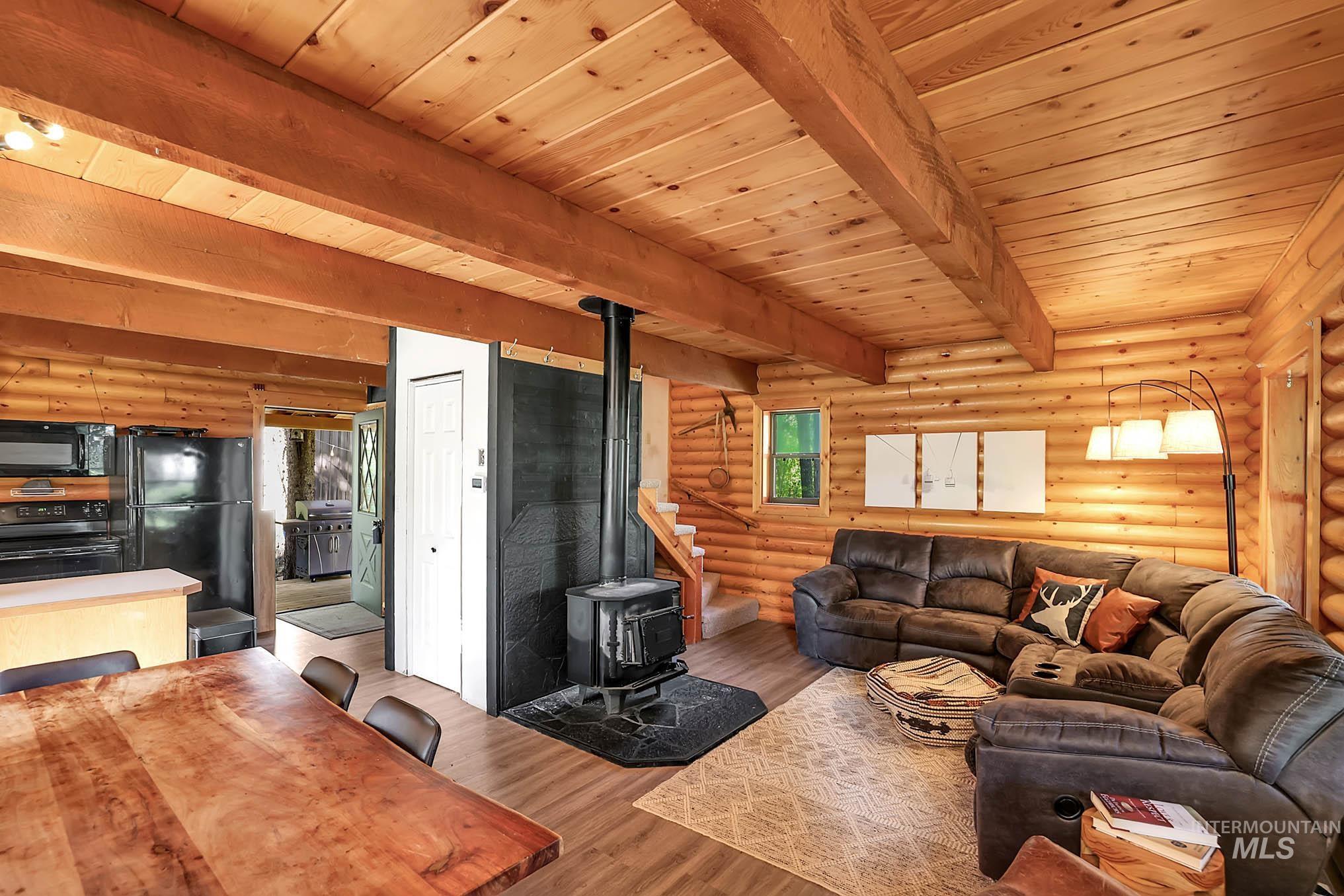 1221 Fox Road Cascade, ID 83611 - Photo 21 of 45