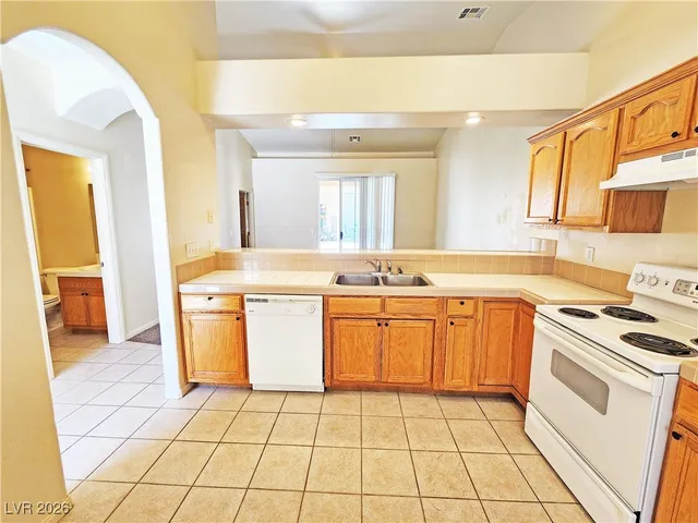 $1,235 | 1340 Pocahontas Avenue, Unit 3, Pahrump, NV 89048