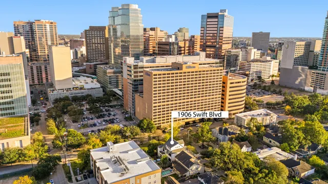 $1,850,000 | 1906 Swift Boulevard, Houston, TX 77030