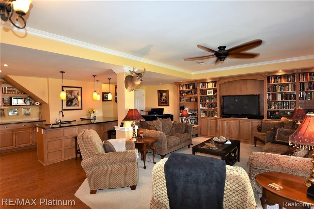 104 Sedum Road Howell, MI 48843 - Photo 23 of 33 DSC_1556.JPG