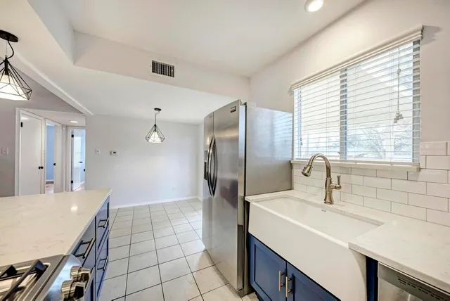 $2,975 | 1209 Arden Drive, Austin, TX 78745