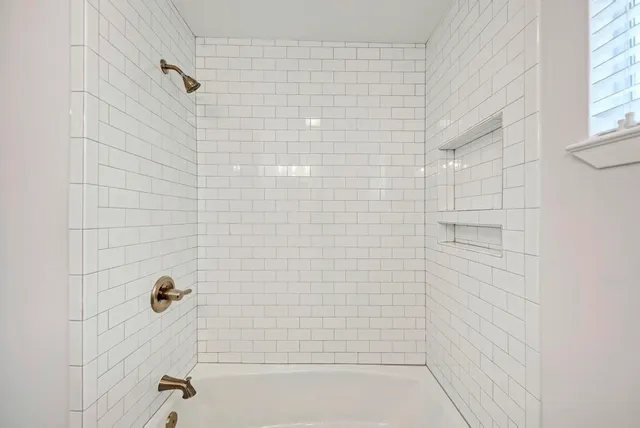 $2,975 | 1209 Arden Drive, Austin, TX 78745