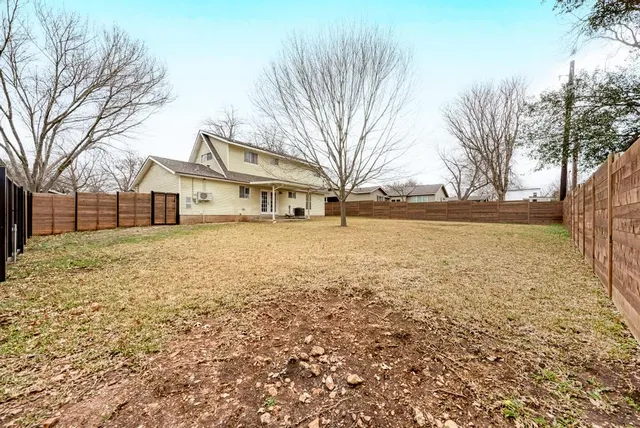 $2,975 | 1209 Arden Drive, Austin, TX 78745