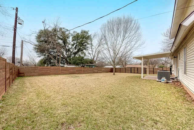$2,975 | 1209 Arden Drive, Austin, TX 78745