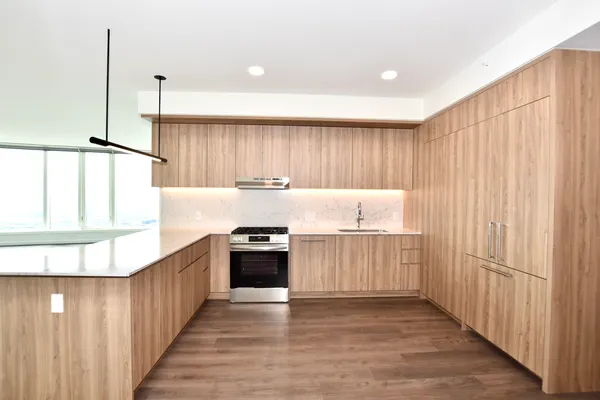 $9,121 | 1000 South Michigan Avenue, Unit 6206, Chicago, IL 60605