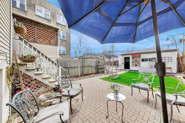 $400,000 | 4342 North Kimball Avenue, Chicago, IL 60618