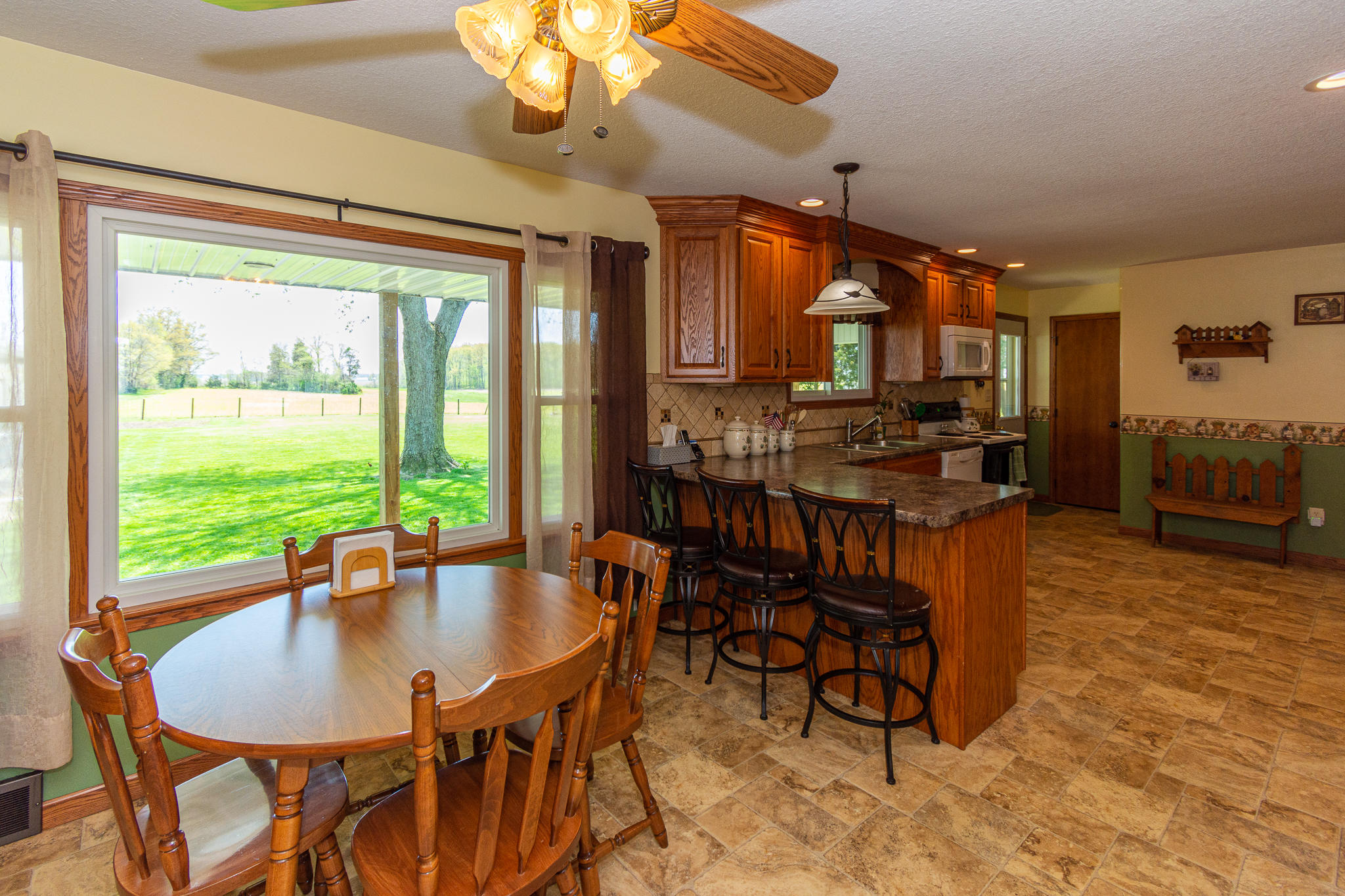 9490 State Road Wapakoneta, OH 45895 - Photo 16 of 43
