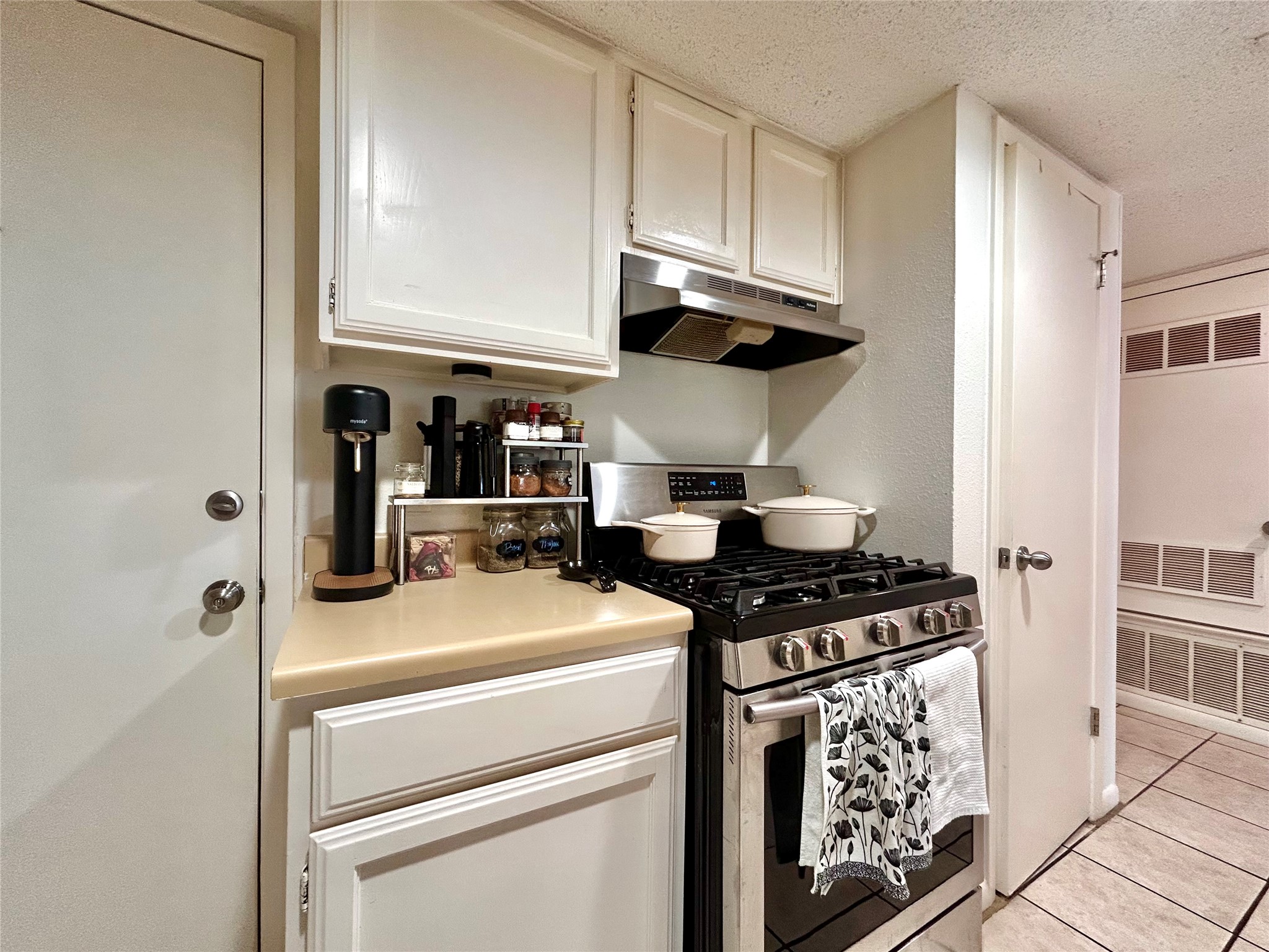 6031 Old Fredericksburg Road, Unit A Austin, TX 78749 - Photo 14 of 26