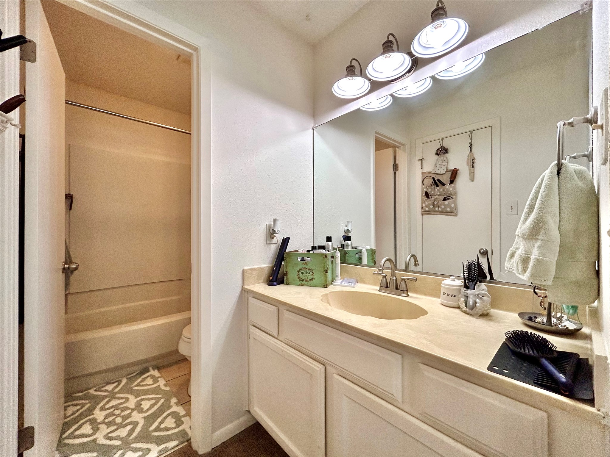 6031 Old Fredericksburg Road, Unit A Austin, TX 78749 - Photo 20 of 26