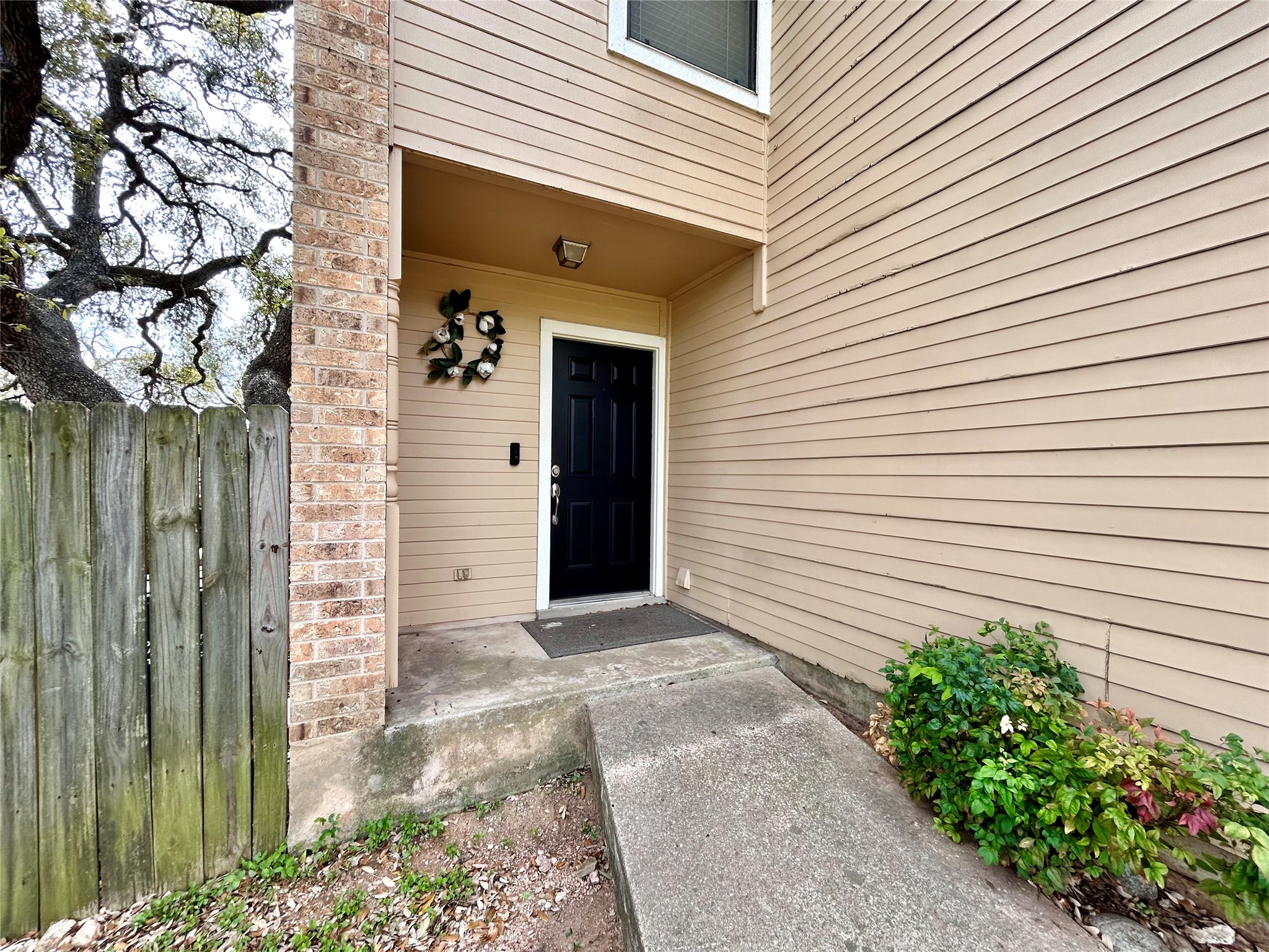 6031 Old Fredericksburg Road, Unit A Austin, TX 78749 - Photo 2 of 26