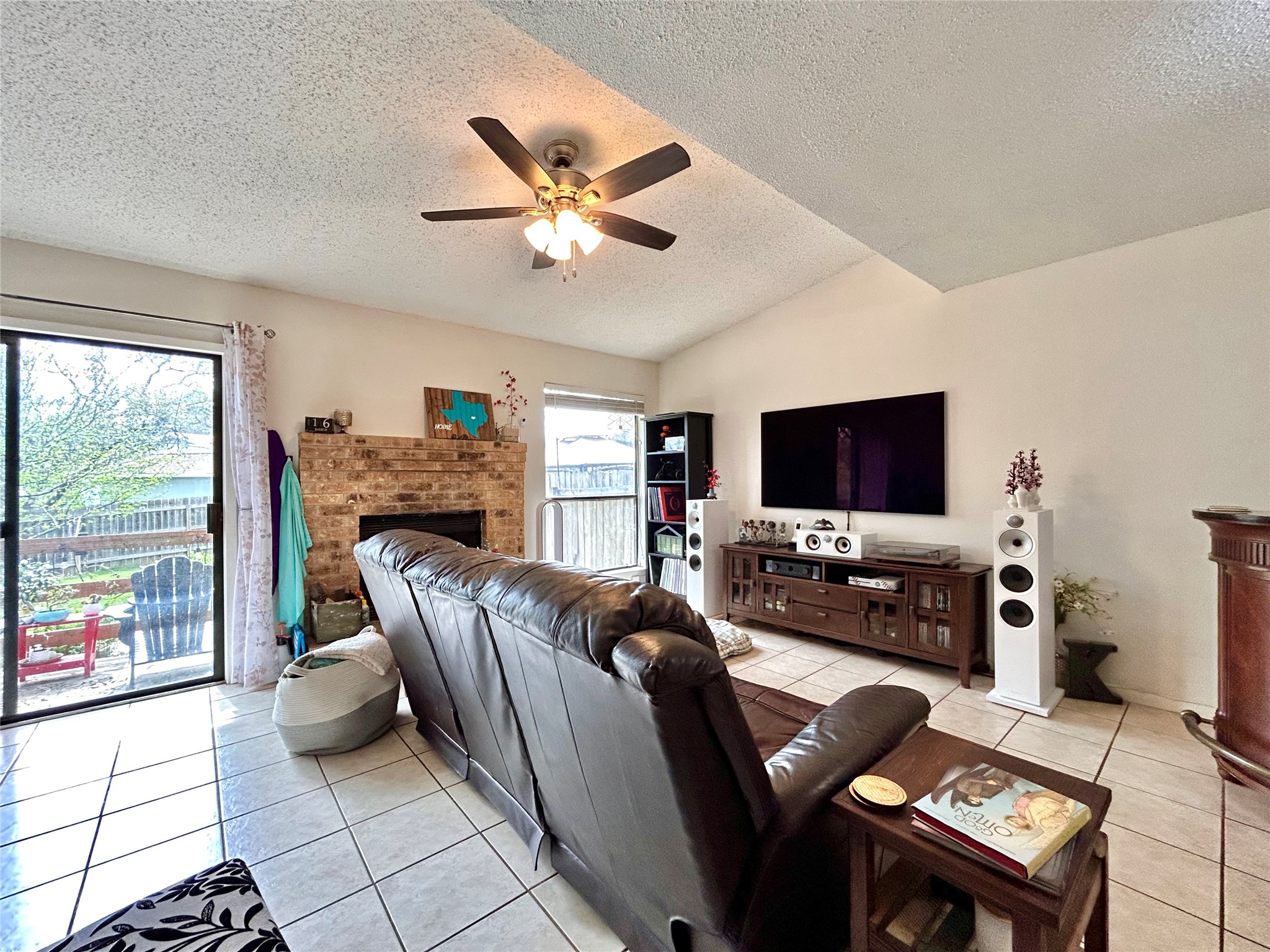 6031 Old Fredericksburg Road, Unit A Austin, TX 78749 - Photo 7 of 26