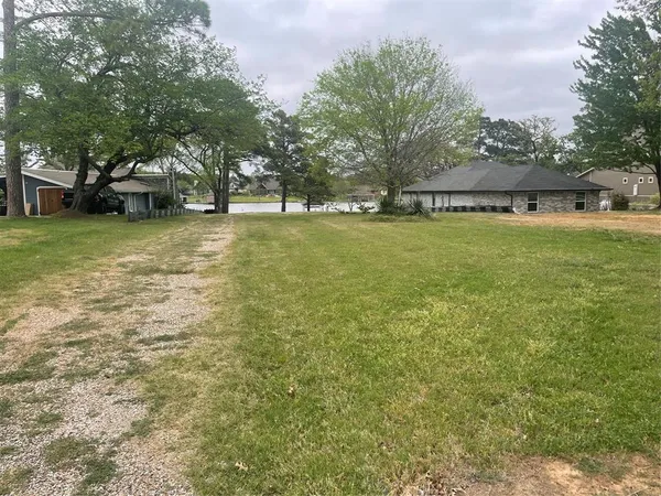 $1,000,000 | 134 Blackfoot Trail, Gainesville, TX 76240