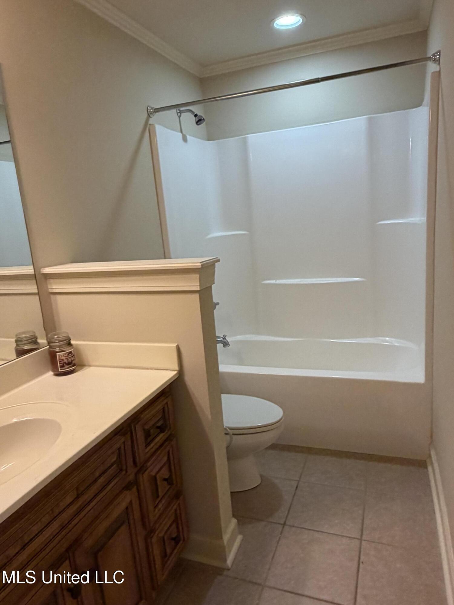 613 South Montgomery Street, Unit 24 Starkville, MS 39759 - Photo 11 of 14 IMG_0176