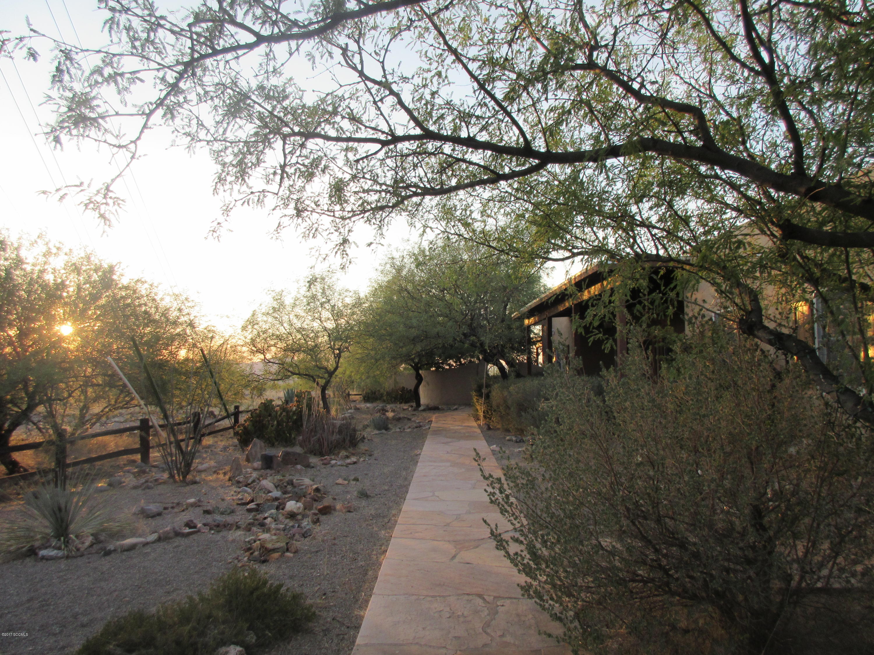 95 Avenida De Las Naciones Rio Rico, AZ 85648 - Photo 4 of 29