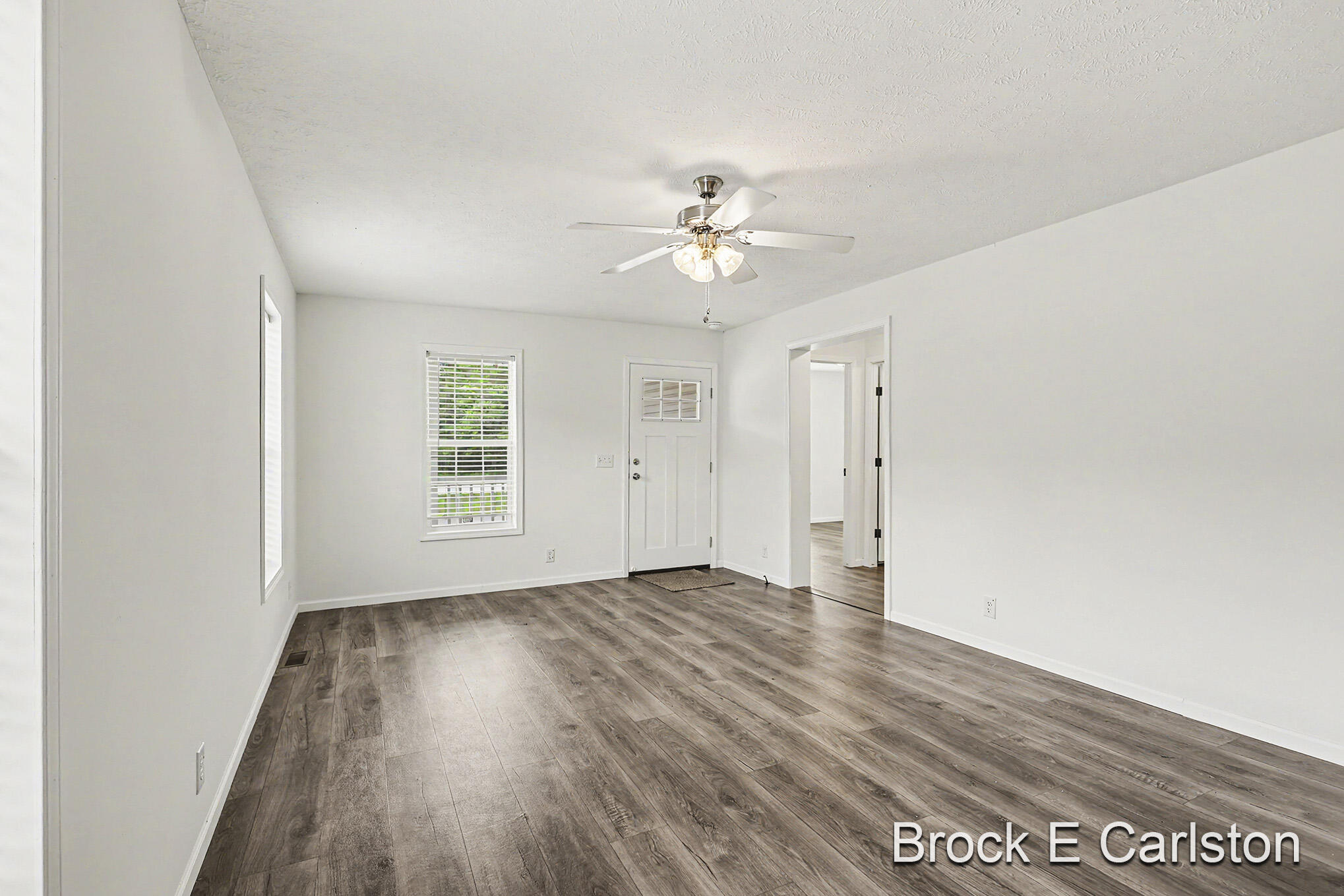 1283 East Ellis Road, Unit 7 Muskegon, MI 49441 - Photo 3 of 16 QJ1A9048
