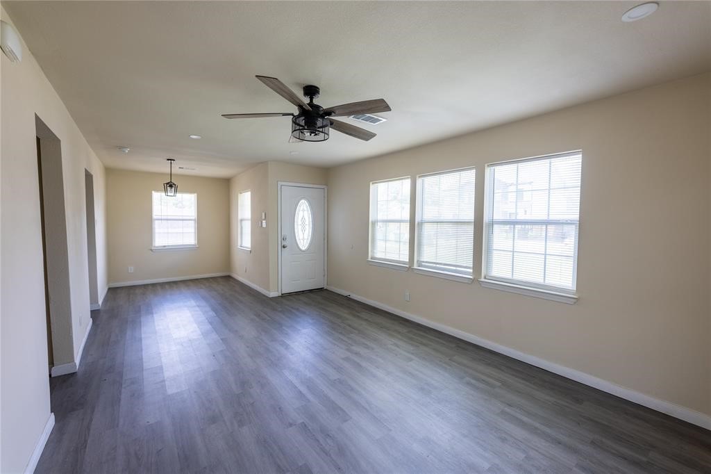 4942 Bataan Road Houston, TX 77033 - Photo 2 of 16