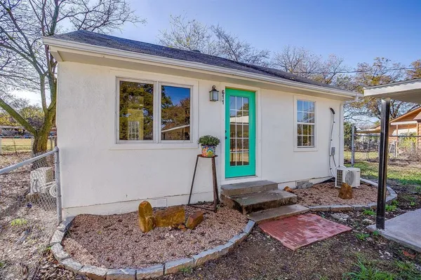 $357,000 | 619 West Live Oak Street, Jacksboro, TX 76458