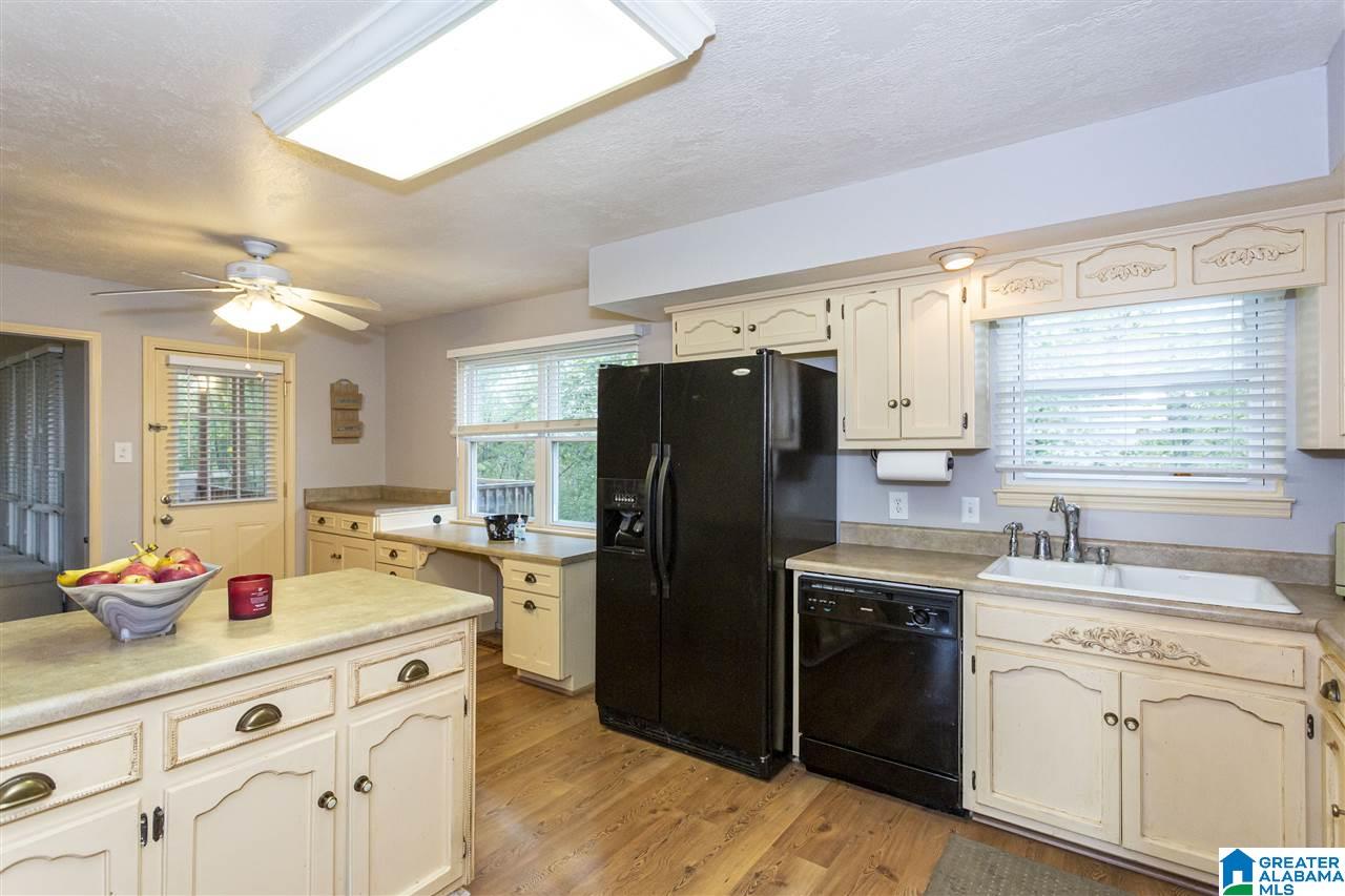 4438 South Shades Crest Road Bessemer, AL 35022 - Photo 7 of 39