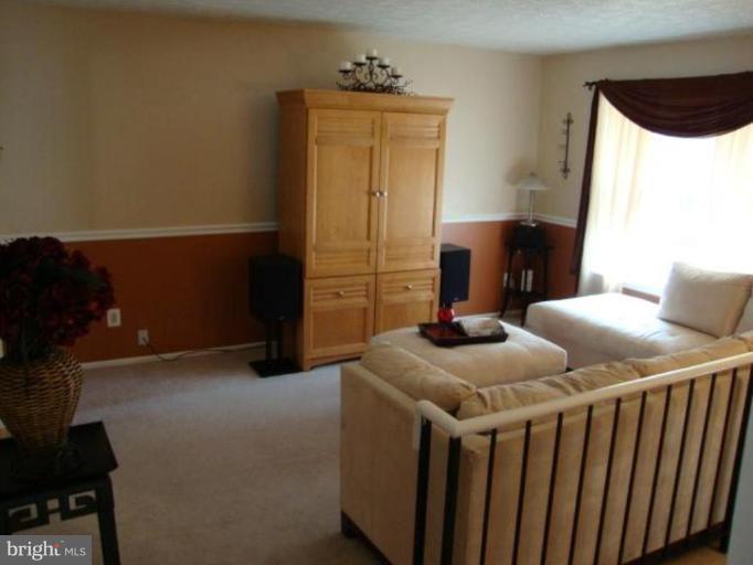 7727 Harmans Road Hanover, MD 21076 - Photo 4 of 13 Living Room
