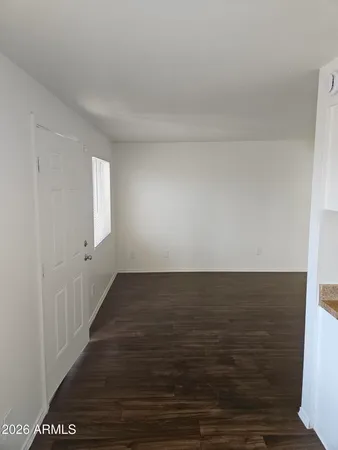 $899 | 1313 East Vista Avenue, Unit 4, Phoenix, AZ 85020