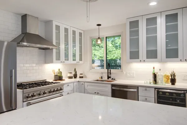 $3,000 | 2015 Eaton Lane, Austin, TX 78723