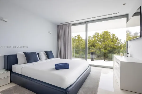 a view of a workspace with furniture