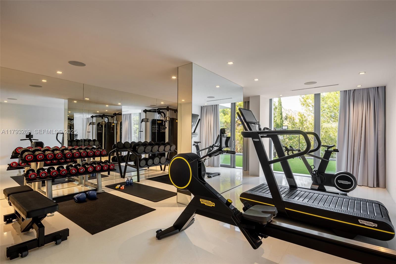 North Cathedral City undefined, FL 00000 - Photo 58 of 70 a view of a room with gym equipment