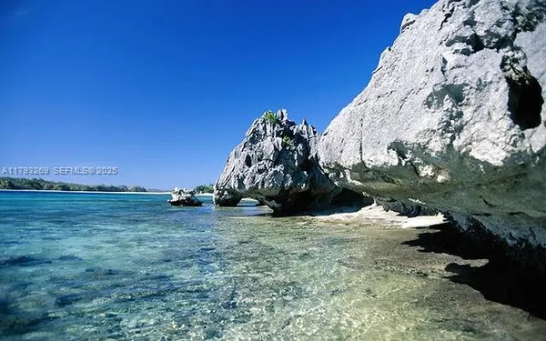 $17,500,000 | North Cathedral City