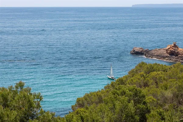 $17,500,000 | North Cathedral City