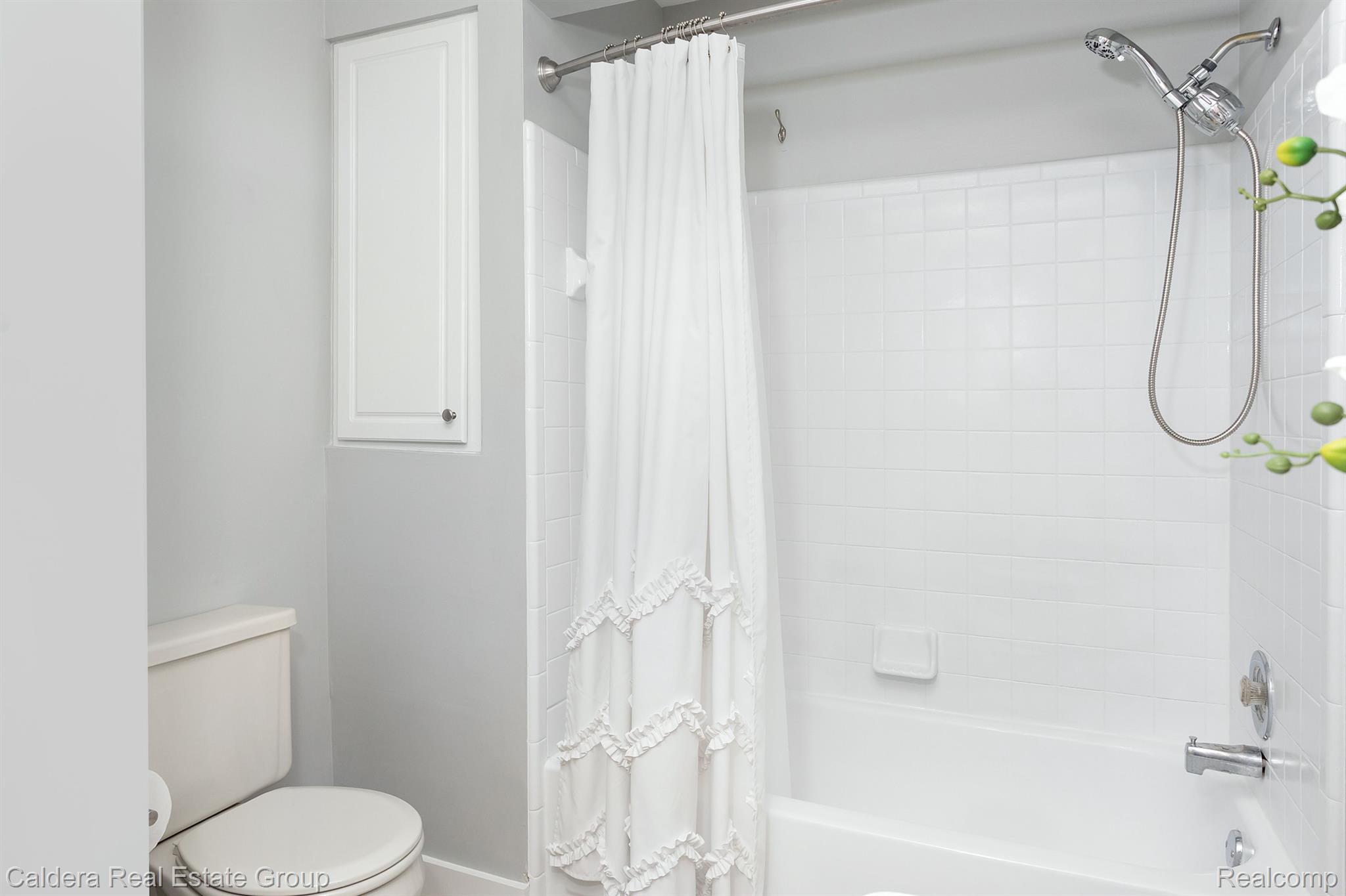 1510 Streamwood Court Rochester, MI 48309 - Photo 26 of 32 Gallery Image 26