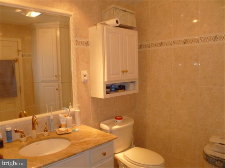 532 Chews Landing Road Haddonfield, NJ 08033 - Photo 22 of 25 Master Bathroom