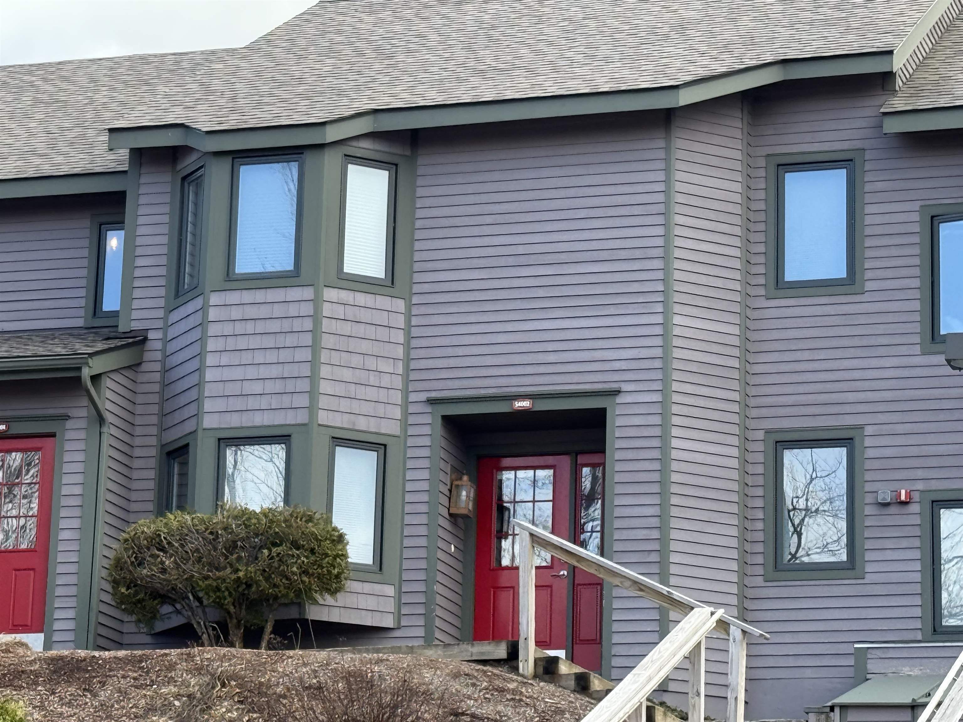 334 Slopeside Road, Unit 4002 Jay, VT 05859 - Photo 1 of 20