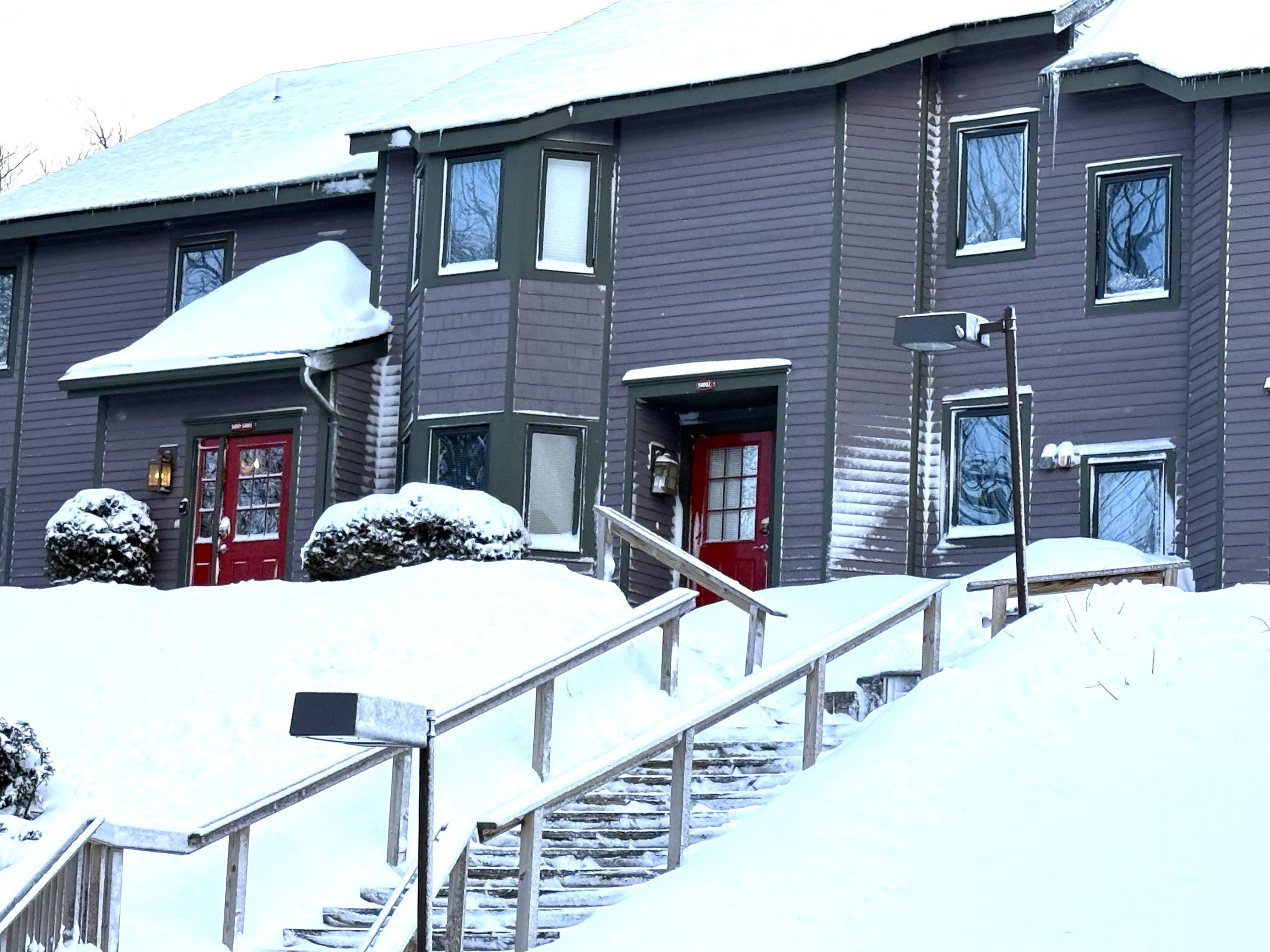 334 Slopeside Road, Unit 4002 Jay, VT 05859 - Photo 2 of 20